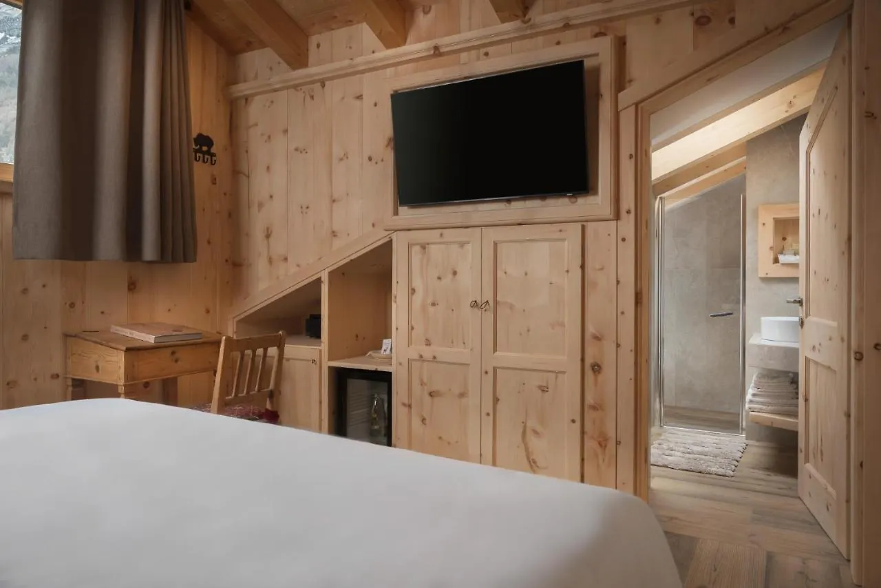 Hotel Baita Dei Pini Bormio 4*,  Italy