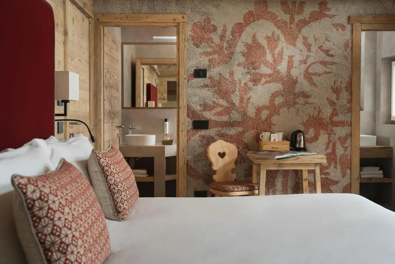 Hotel Baita Dei Pini Bormio 4*,