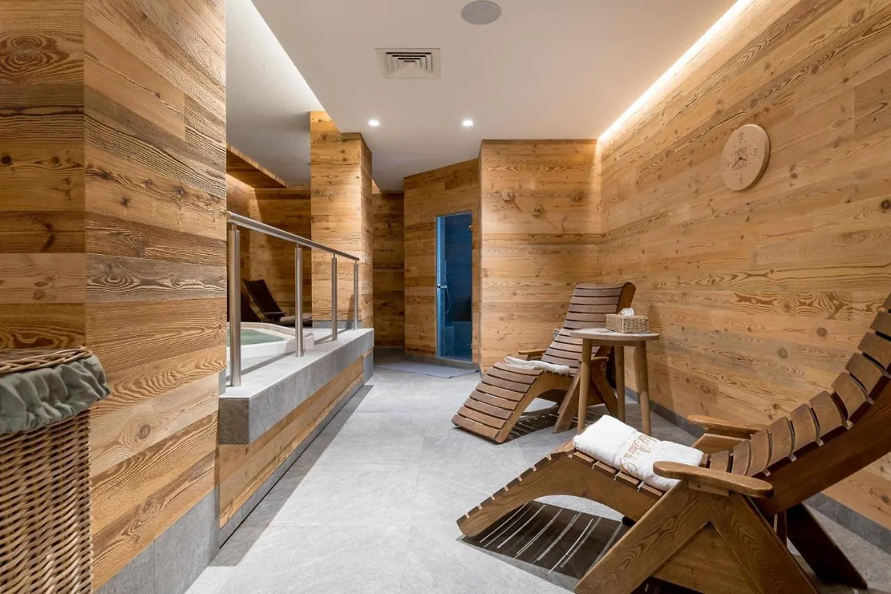 Hotel Baita Dei Pini Bormio 4*,  Italy